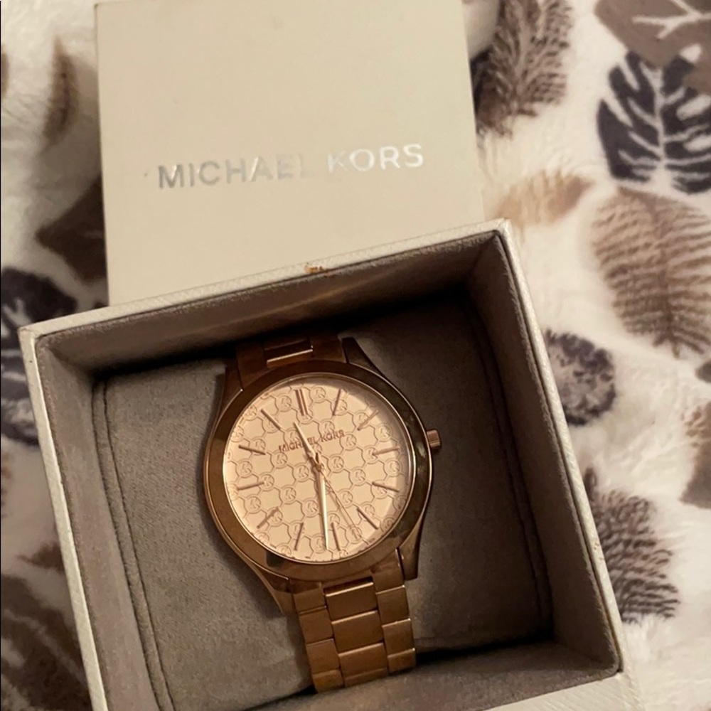 Michael Kors Gold Watch - Picture 2 of 6